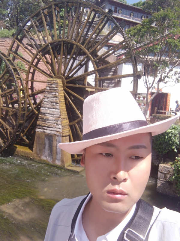 曲靖相亲的第一张照片--罗平交友中心
